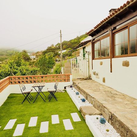 Holiday House Cruz De Tierno Agulo Exterior foto